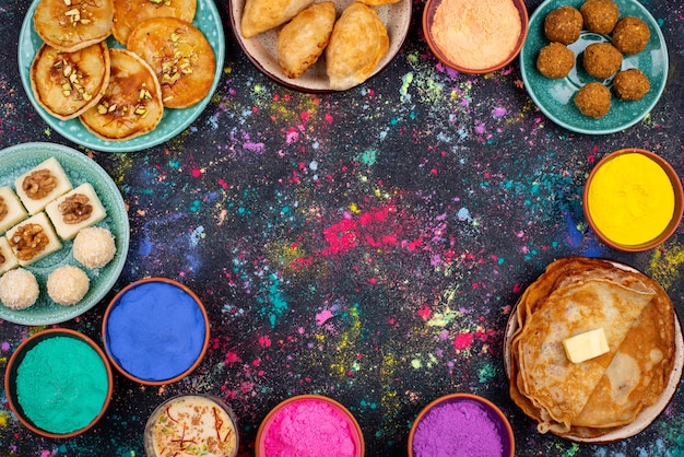 Foto alimento indiano tradizionale di festival di holi