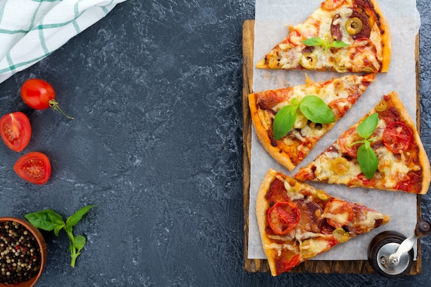 Traditional Italian pizza with tomato