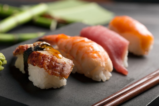 Sushi giapponese tradizionale