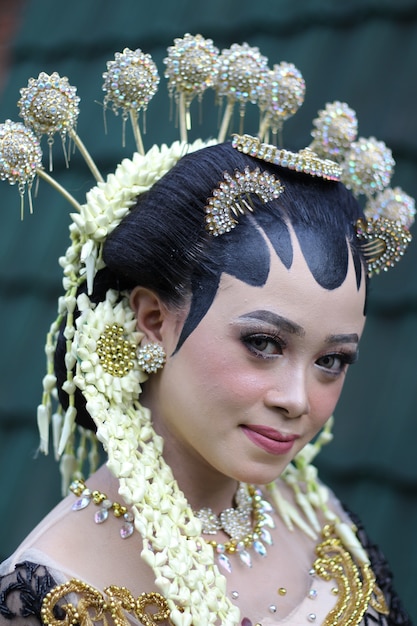 Traditional java wedding