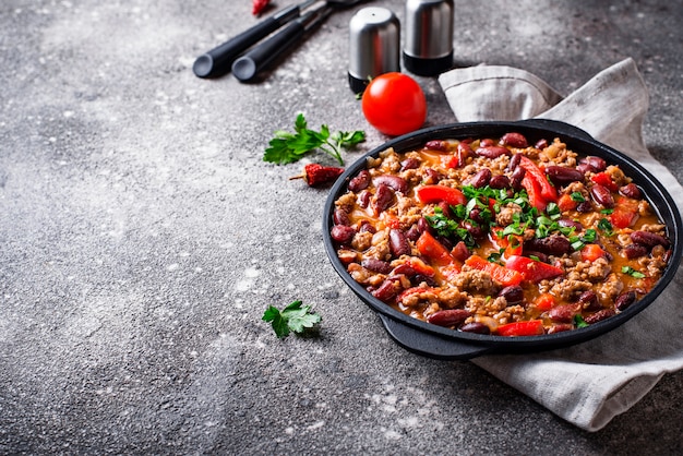 Traditional Mexican dish chili con carne