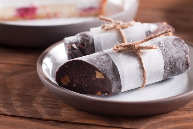 Foto patata torta al cioccolato al tartufo russo tradizionale