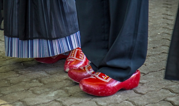 Photo traditional shoes wooden dutch