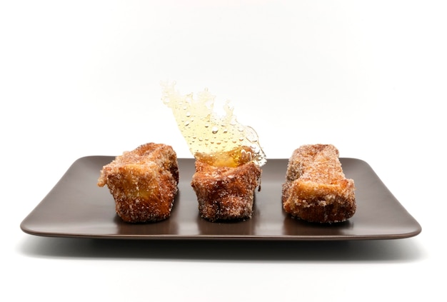 Traditional torrijas with crunchy caramel