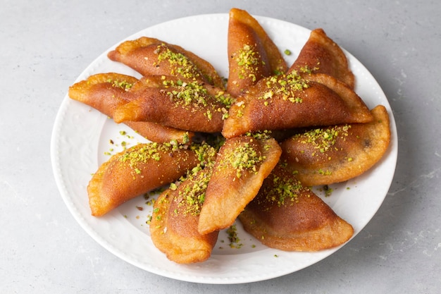 Photo traditional turkish dessert tas kadayif