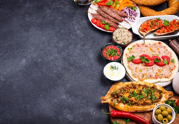 Традиционные турецкие или ближневосточные блюда