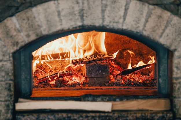 Foto forno tradizionale italiano tipico per pizza e pane