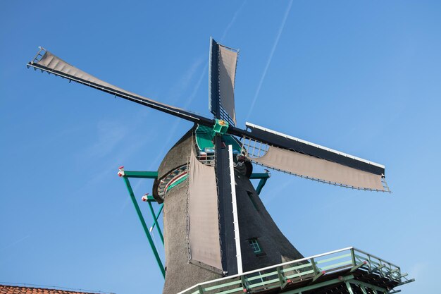 Photo traditional windmill