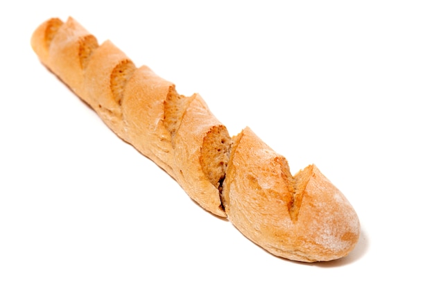 Traditionele baguette op witte achtergrond