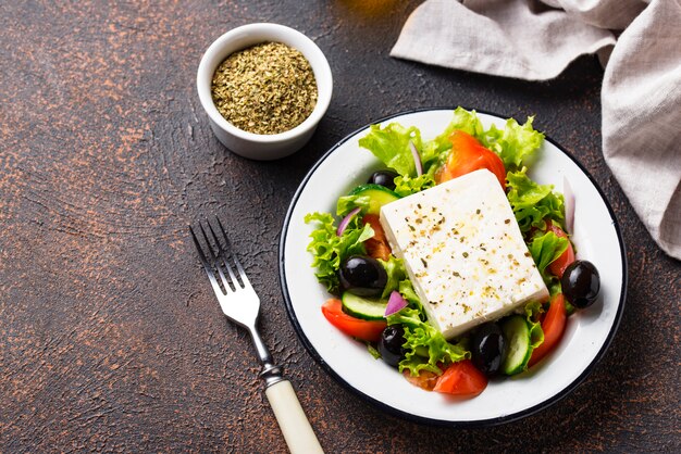 Traditionele Griekse salade met feta