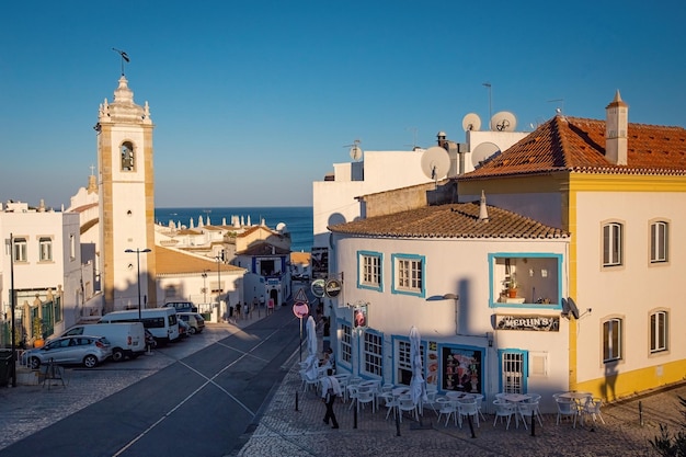 Traditionele huizen en Portugese architectuur van de oude stad Algarve Portugal van Albufeira