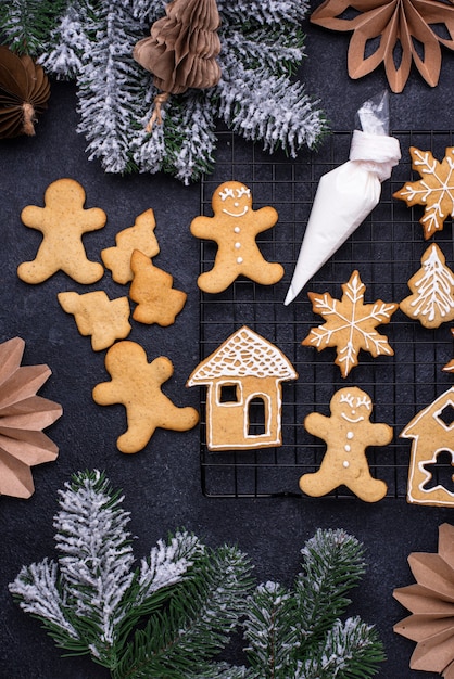 Traditionele kerstkoekjes met peperkoek