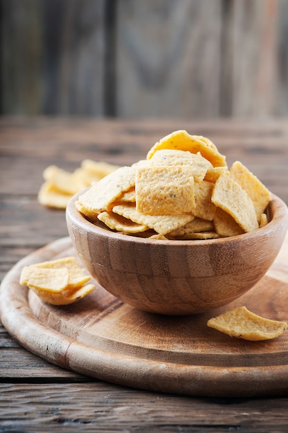 Traditionele Mexicaanse chips op tafel