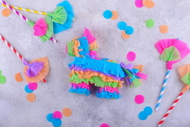 Traditionele Mexicaanse piñata in de vorm van een ezel