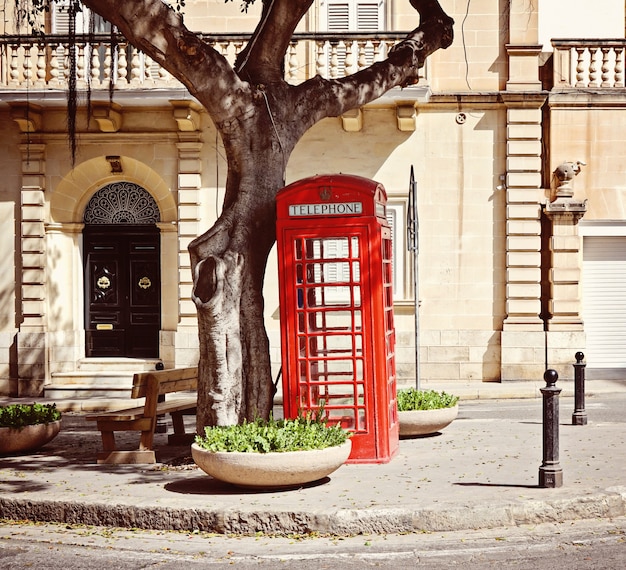 Traditionele rode Britse telefooncel