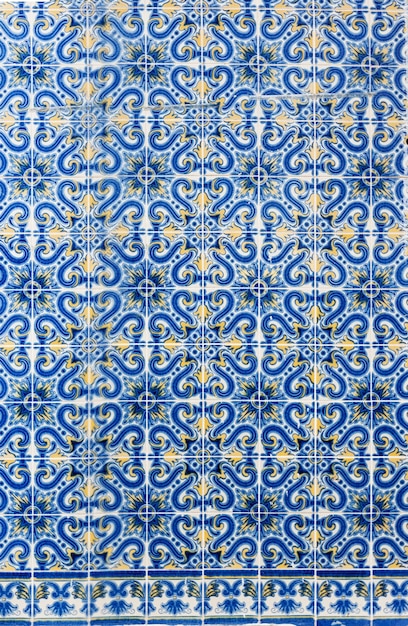 Traditionele sierlijke Portugese decoratieve tegels azulejos