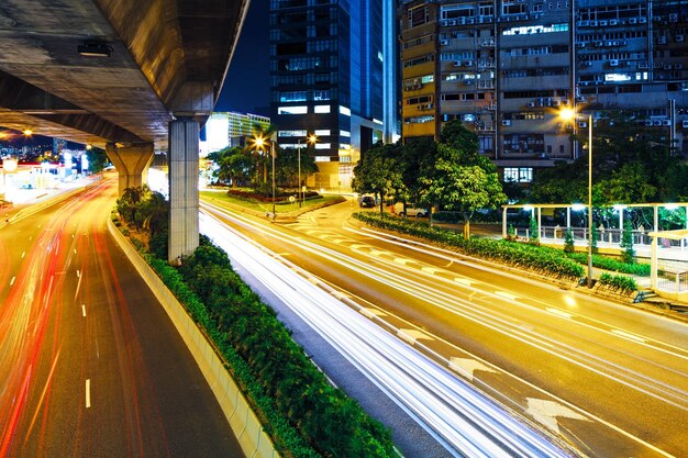 写真 高速道路の信号灯