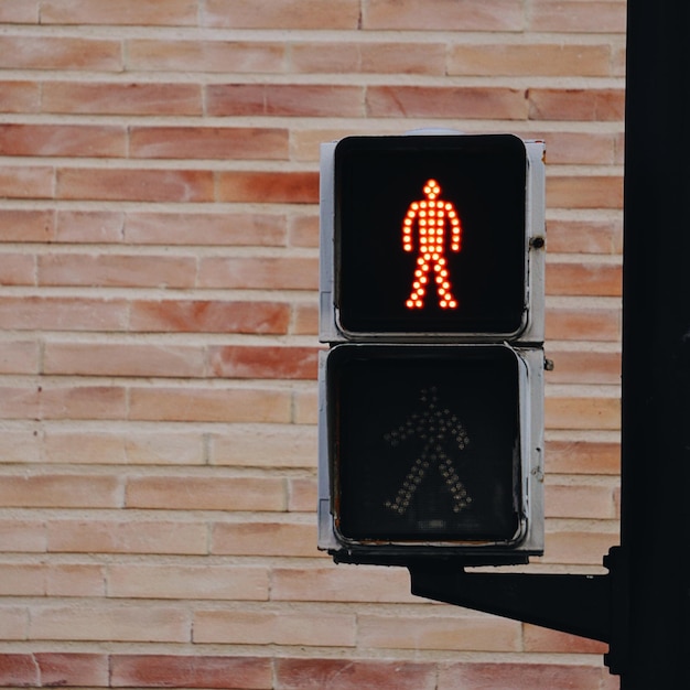 Photo traffic light in the street