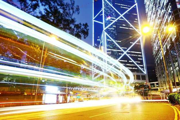 写真 香港の夜の交通路線