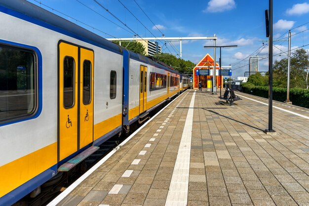 Train is leaving moerwijk station in den haag