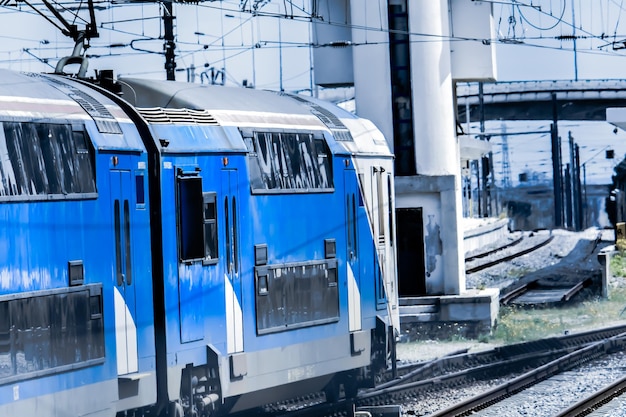 写真 鉄道線路の列車