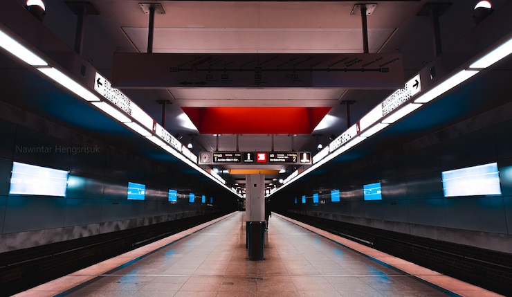 Photo trains at subway station