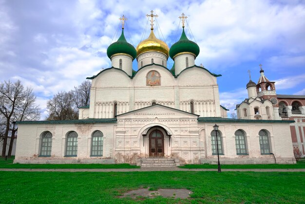 La cattedrale della trasfigurazione del monastero di spasoevfimievsky