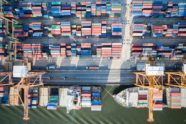 transport van zakelijke logistieke transporten