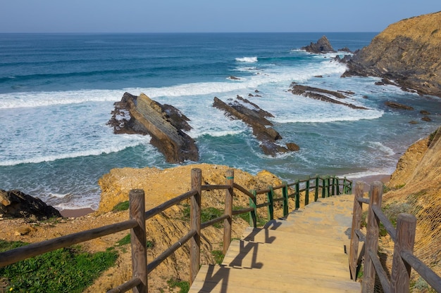 Trap naar het strand aan de kust van de Algarve in Portugal