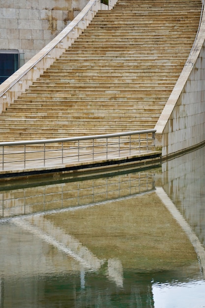 Trappenarchitectuur in de stad Spanje van Bilbao