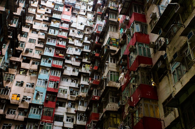 香港への旅行。壮大な建物