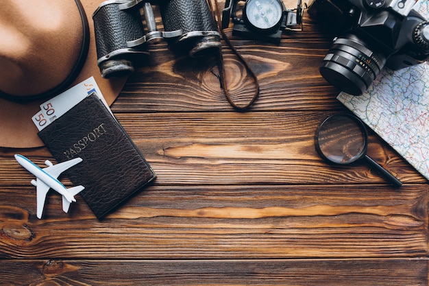 traveling elements on wooden table