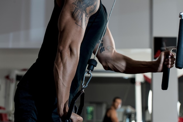 Triceps Pulldown-training