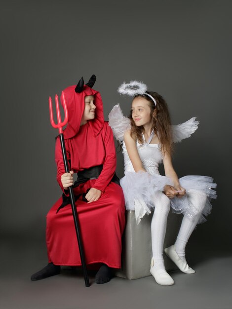 Photo trickortreating safety a comprehensive guide for parents and halloween enthusiasts