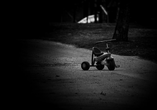 Photo tricycle on road