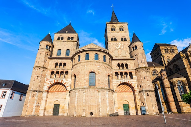 Cattedrale di treviri nella città di treviri in germania