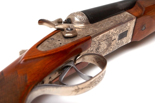 写真 シルバー製の昔ながらのクラシックスタイルのライフルのトリガー