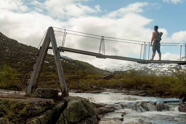 Trolltunga в Норвегии - потрясающая красота