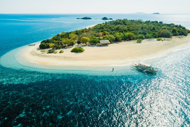 코른, 필리핀의 열대 해변