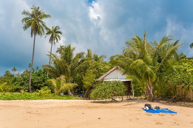 Casa sulla spiaggia tropicale in thailandia