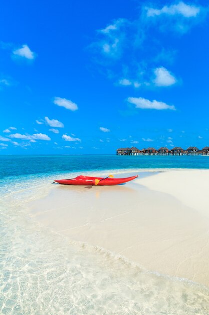 Foto spiaggia tropicale alle maldive