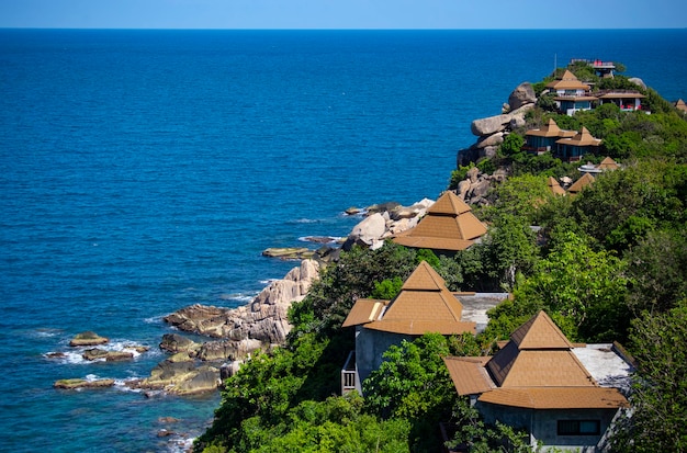 Koh Tao, Samui, Thailand의 바다 옆 열대 해변 빌라