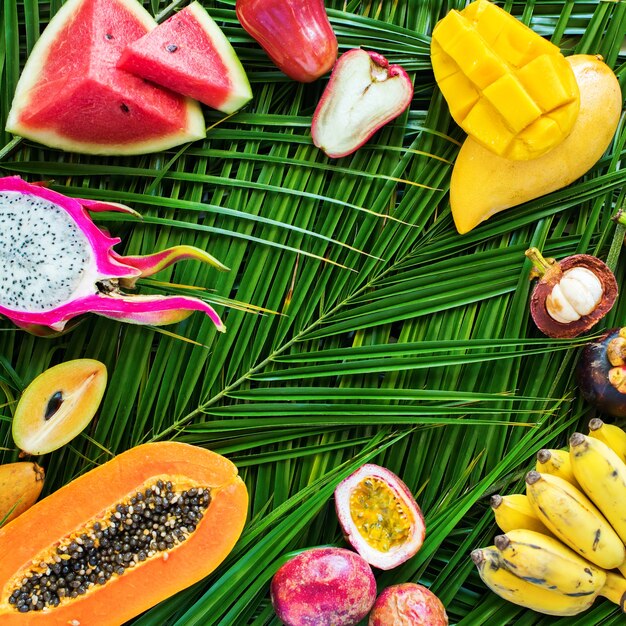 Foto concetto di dieta di cibo crudo di frutti tropicali