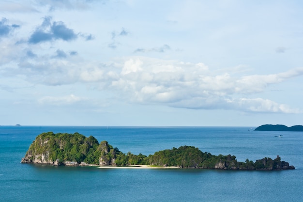 사진 바다의 열대 외딴 섬, 태국