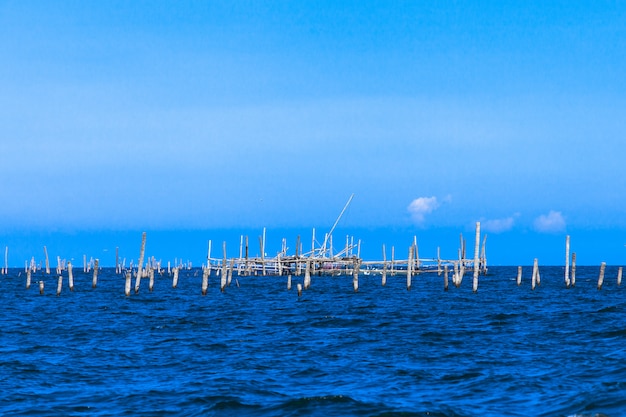 タイの熱帯の海湾。