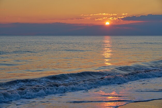 Tropisch strand zonsondergang