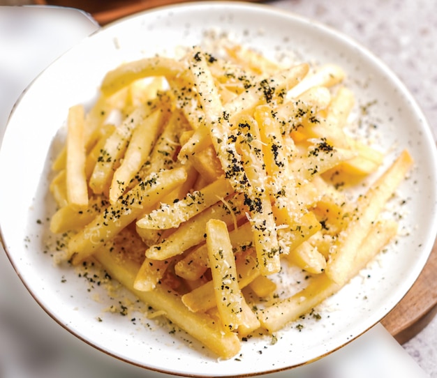 TRUFFLE FRENCH FRIES