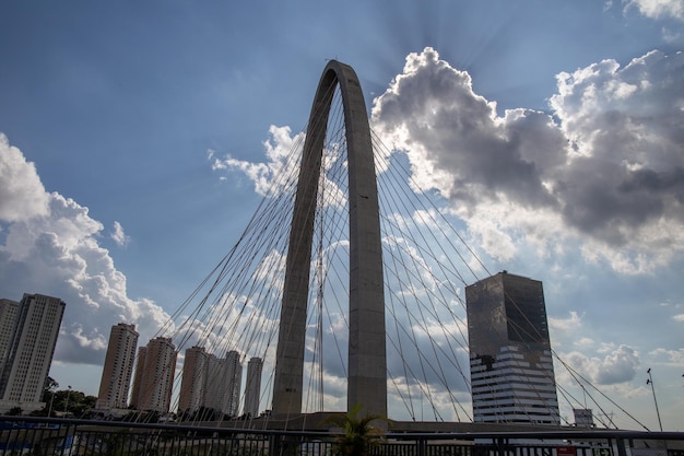 Foto tuibrug in sao jose dos campos bekend als de innovatieboog