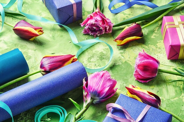 Tulips and preparation of gifts