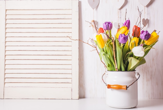 Tulpen in het riet kleuren